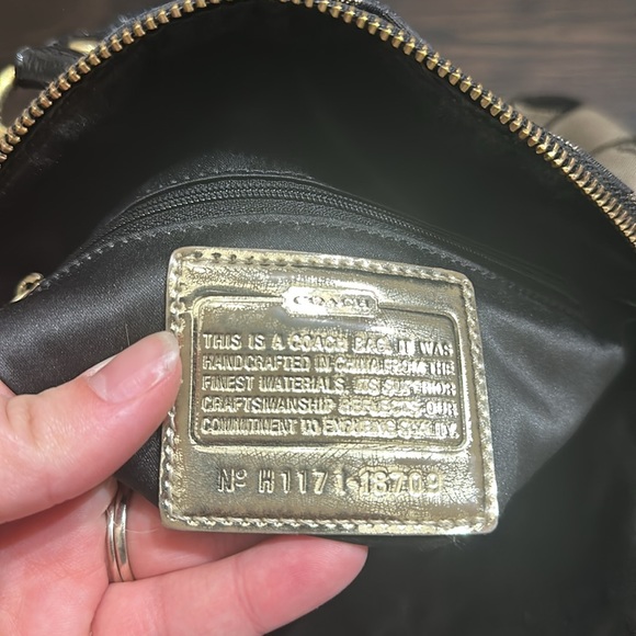 Coach poppy - Picture 10 of 15